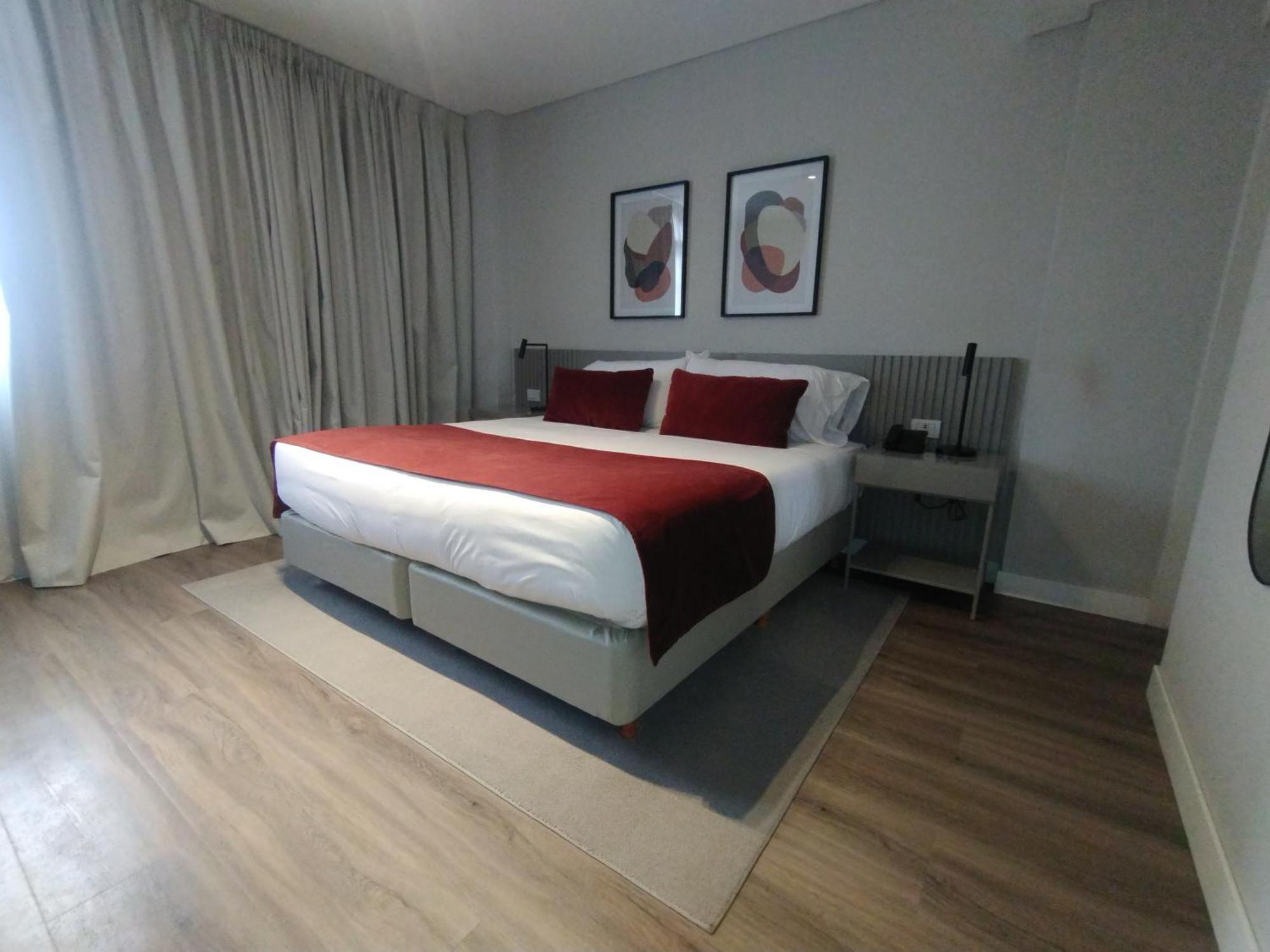 Hotel Guemes Salta Buitenkant foto